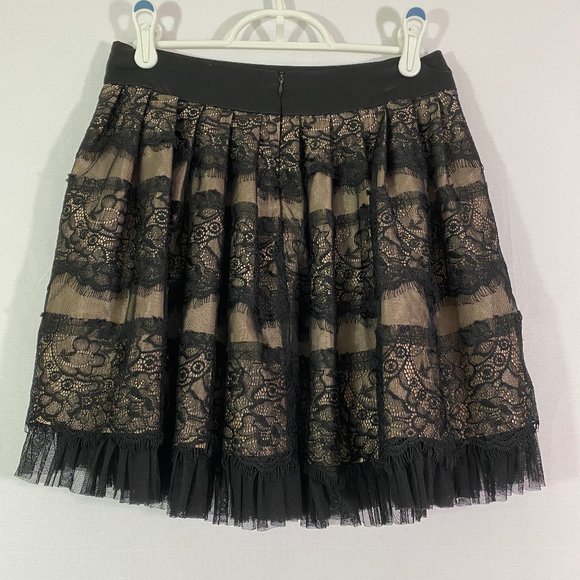 XXI Black Floral Lace Skater Circle Skirt - Picture 9 of 10
